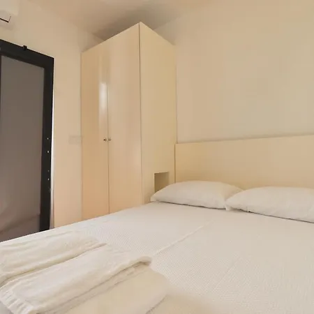 Alvaro Casteloes Residences Apartment Porto